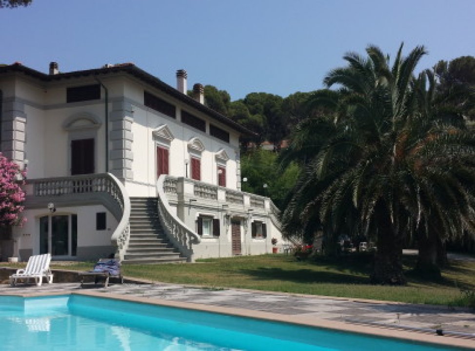 Vendita villa sul mare Livorno Toscana foto 1