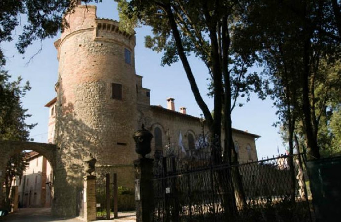 Vendita castello in zona tranquilla Deruta Umbria foto 4
