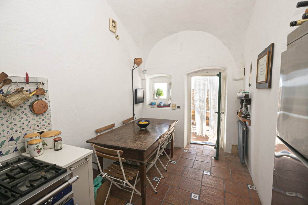 Vendita appartamento sul mare Finale Ligure Liguria foto 15