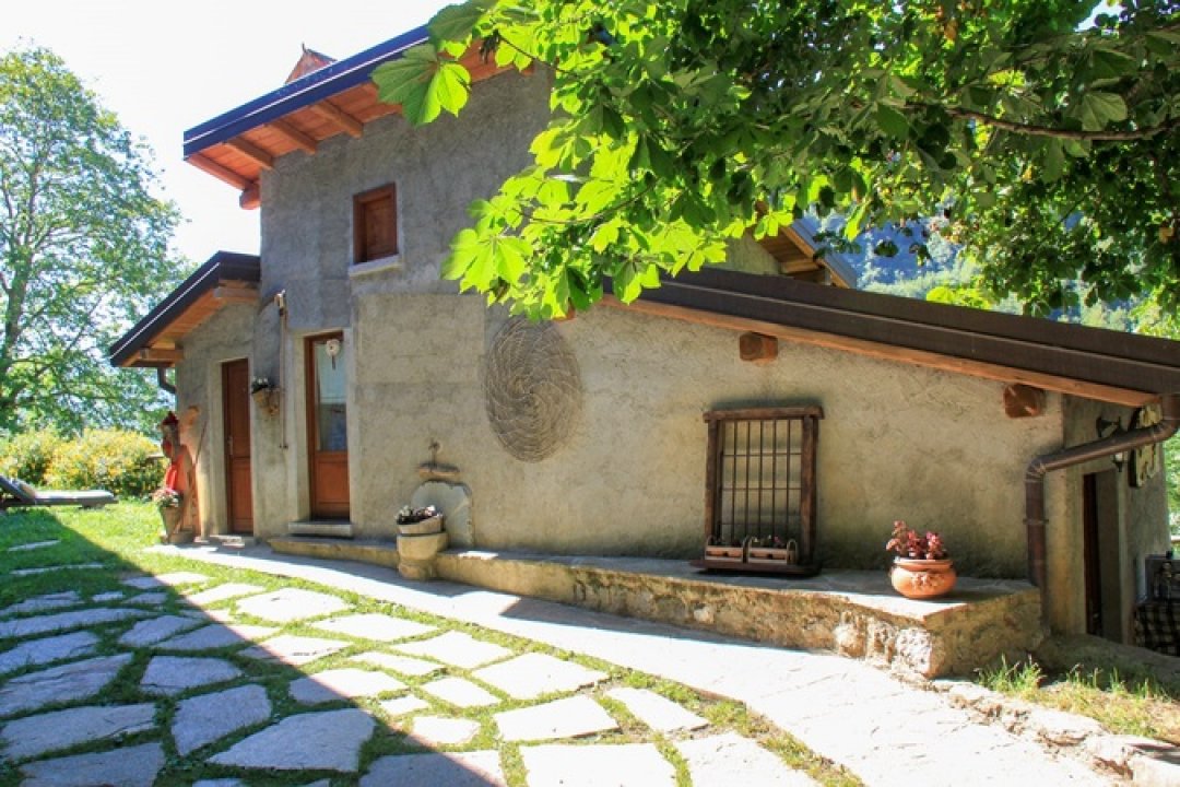 For sale villa in mountain Pasturo Lombardia foto 6