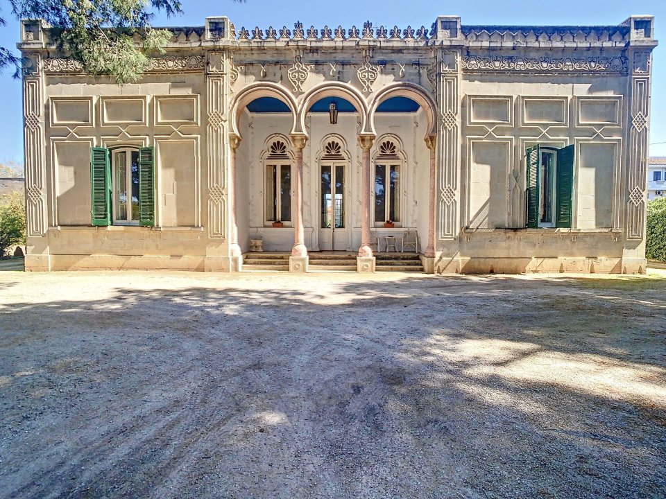 Vendita palazzo in città Aradeo Puglia foto 4