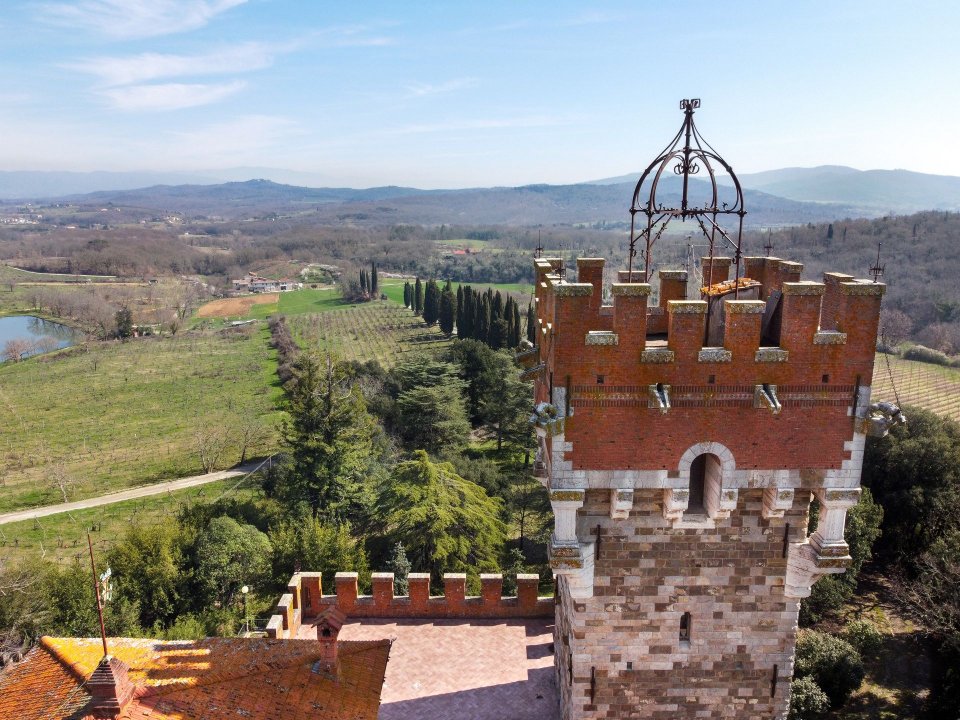 Vendita castello in zona tranquilla Bucine Toscana foto 7
