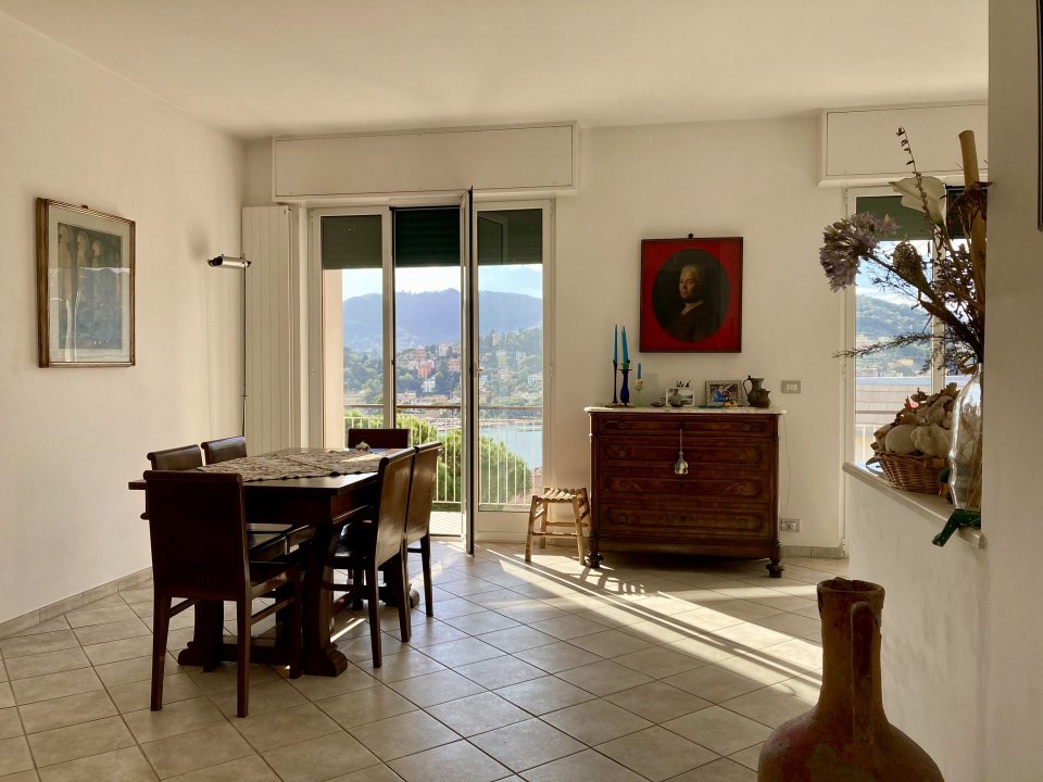 Vendita appartamento sul mare Rapallo Liguria foto 2