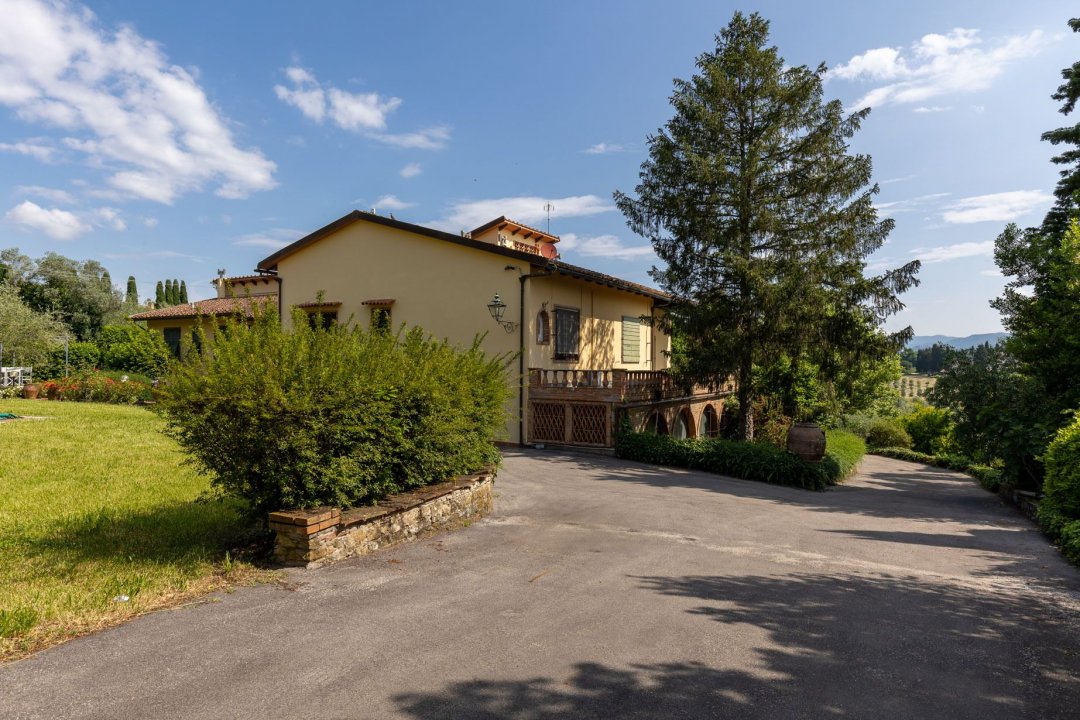 Vendita villa in zona tranquilla Firenze Toscana foto 3