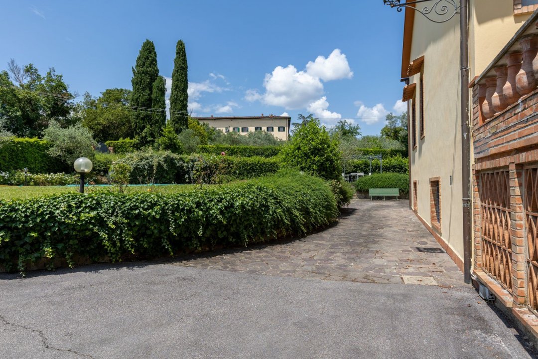 Vendita villa in zona tranquilla Firenze Toscana foto 44