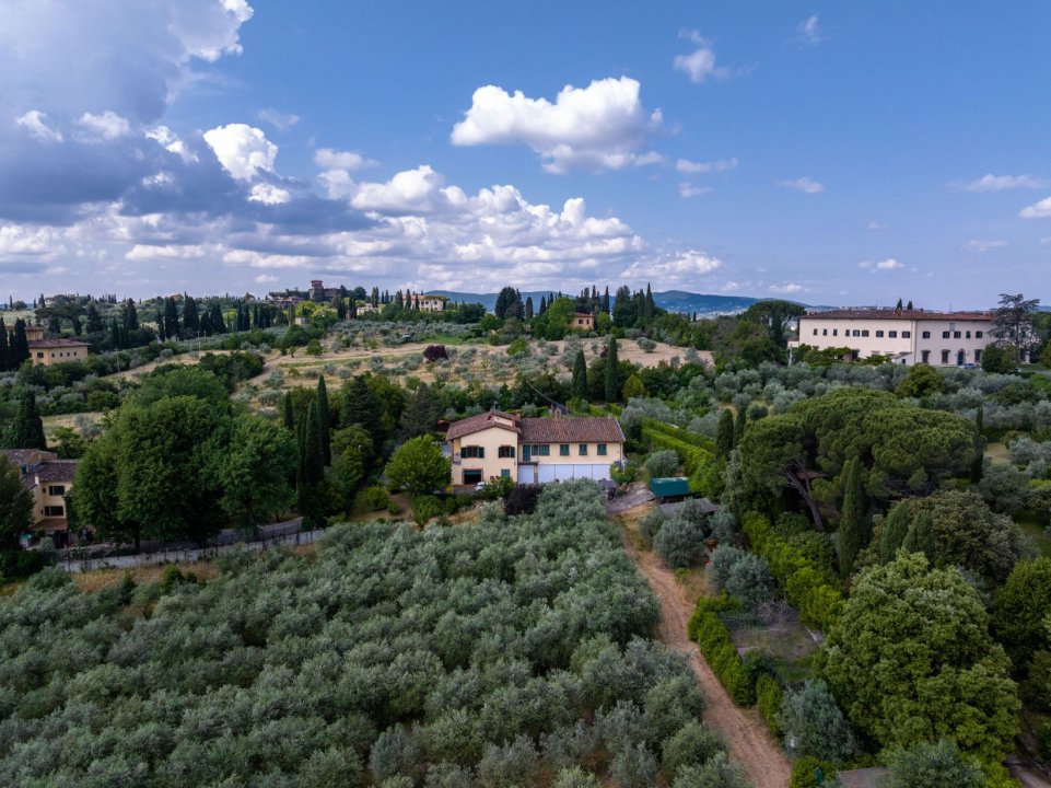 Vendita villa in zona tranquilla Firenze Toscana foto 8