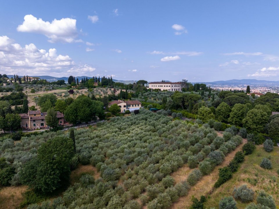 Vendita villa in zona tranquilla Firenze Toscana foto 9