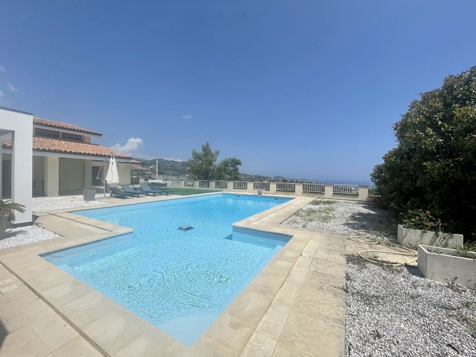 For sale villa in quiet zone Sanremo Liguria foto 5