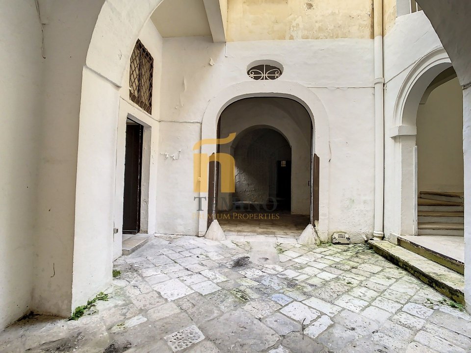 Vendita palazzo in città Lecce Puglia foto 14