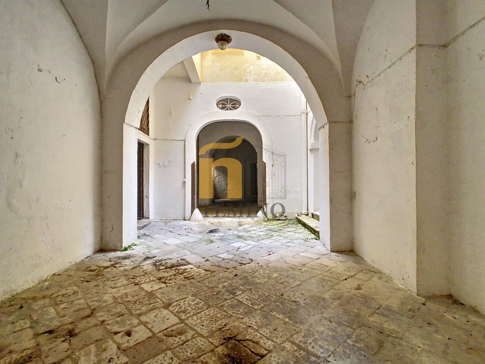 Vendita palazzo in città Lecce Puglia foto 8