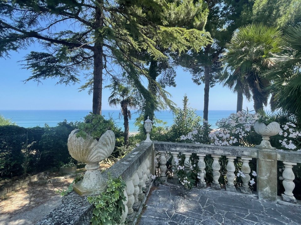 Vendita villa sul mare Silvi Abruzzo foto 6
