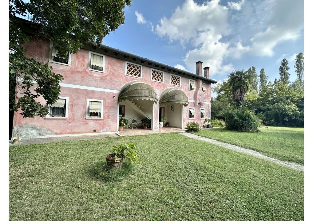 For sale villa in quiet zone Casale sul Sile Veneto foto 1