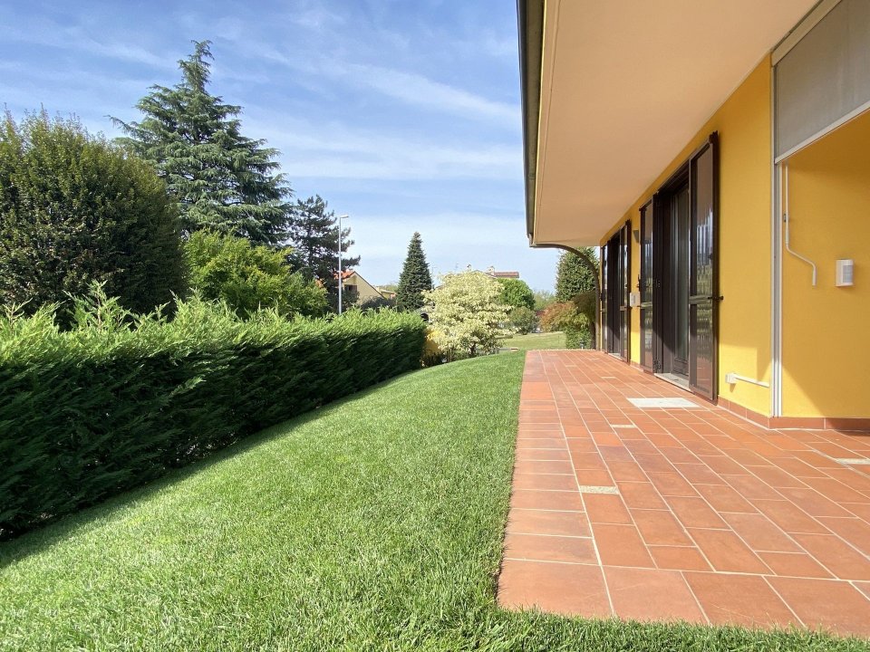 For sale villa in quiet zone Lainate Lombardia foto 12