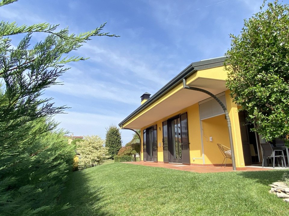 For sale villa in quiet zone Lainate Lombardia foto 8