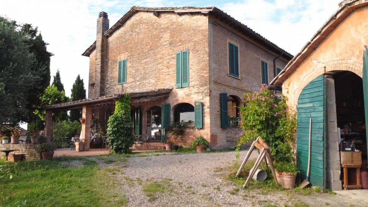 Vendita villa in  Siena Toscana foto 1