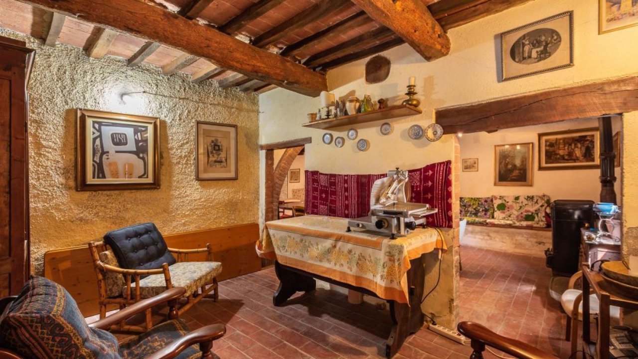 Vendita villa in  Asciano Toscana foto 3