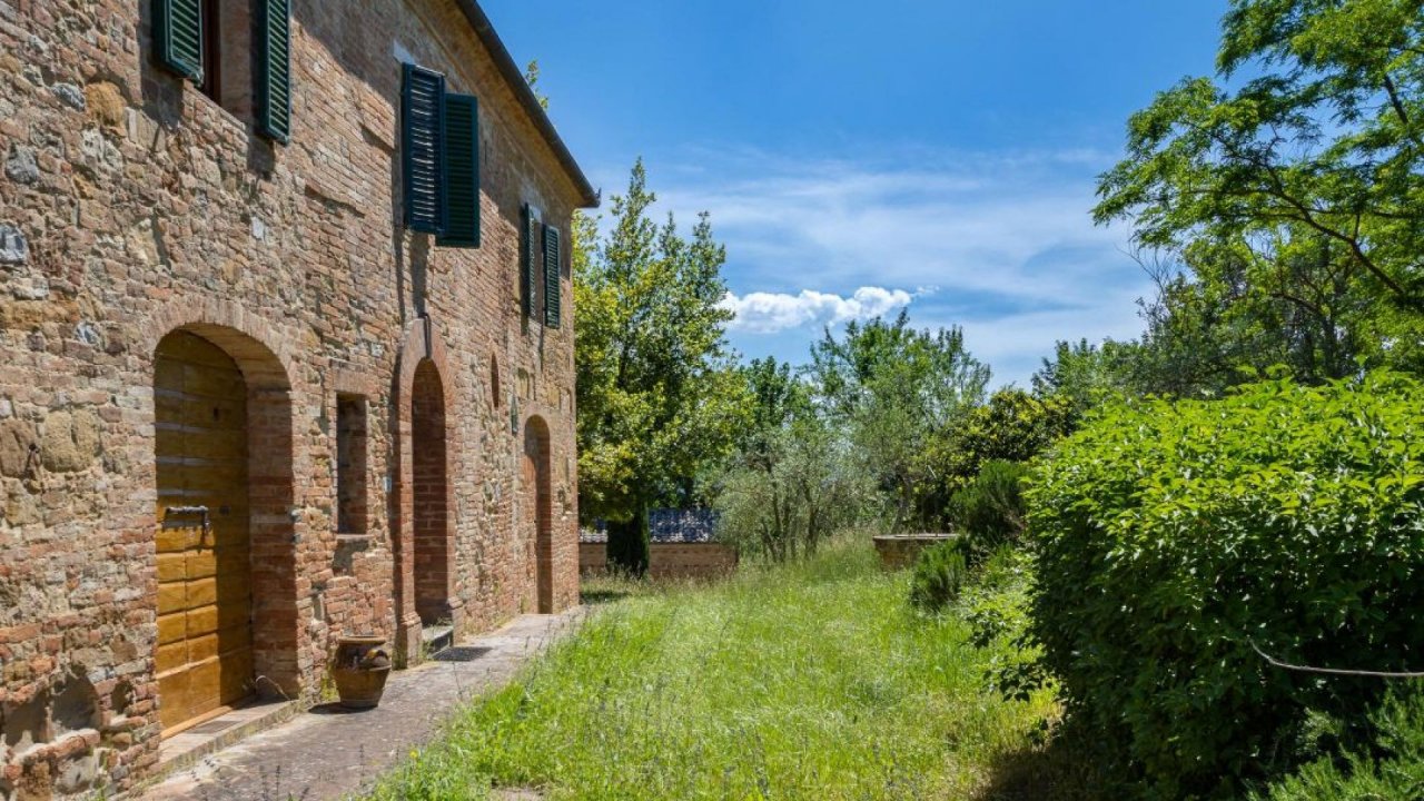 Vendita villa in  Asciano Toscana foto 7