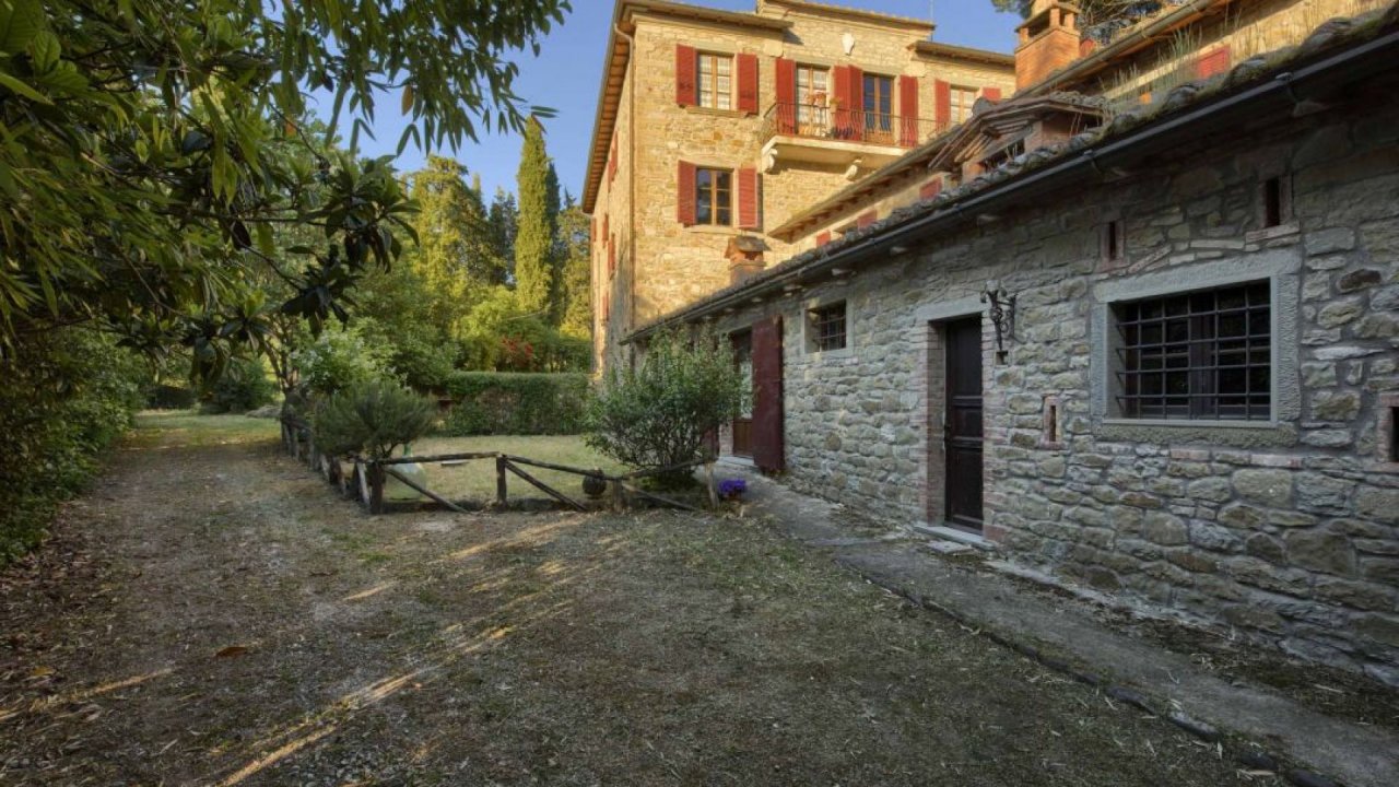 Vendita villa in  Cortona Toscana foto 8