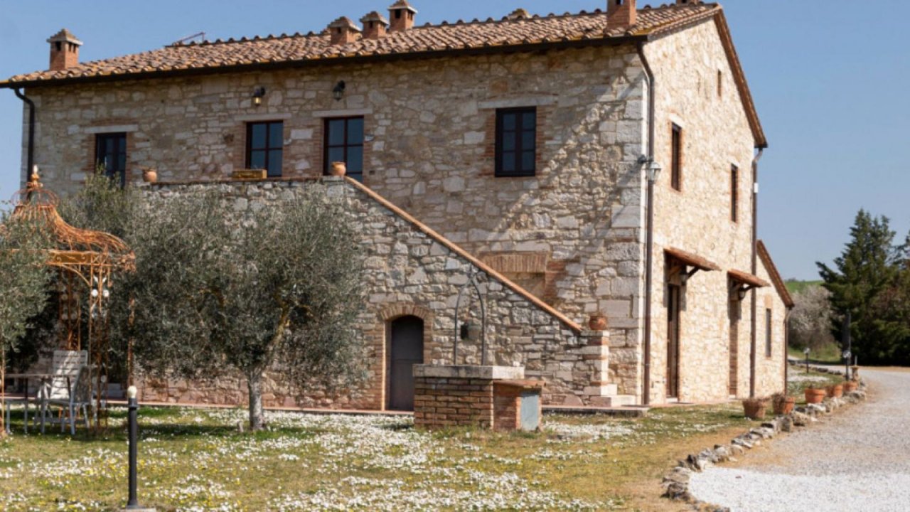 Vendita villa in  Asciano Toscana foto 19
