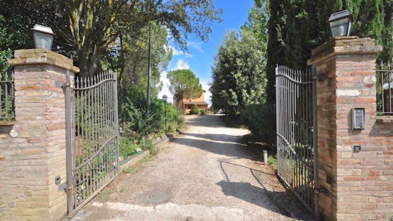 Vendita villa in  Perugia Umbria foto 13