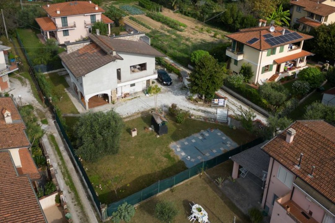Vendita villa in zona tranquilla Camaiore Toscana foto 13