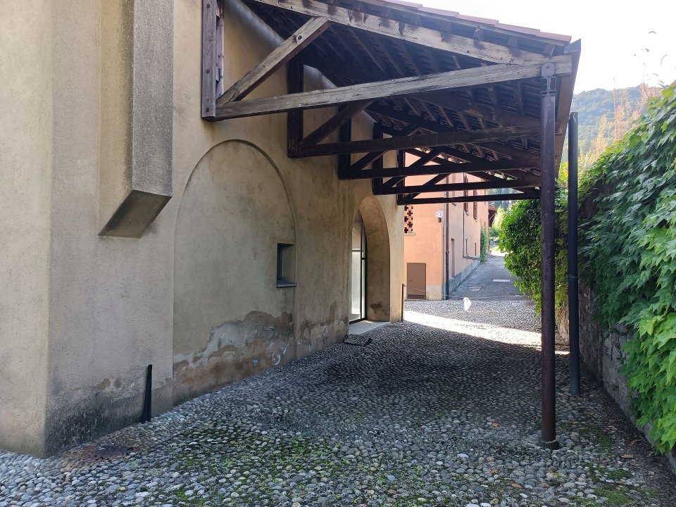 Vendita operazione immobiliare in zona tranquilla Como Lombardia foto 5