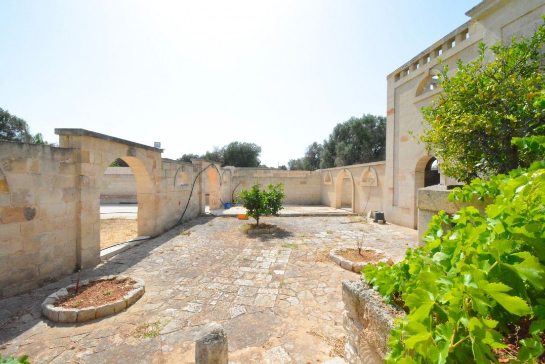 Vendita villa sul mare San Vito dei Normanni Puglia foto 8