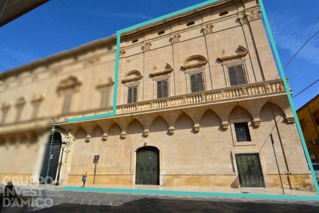 Vendita palazzo in città Francavilla Fontana Puglia foto 2