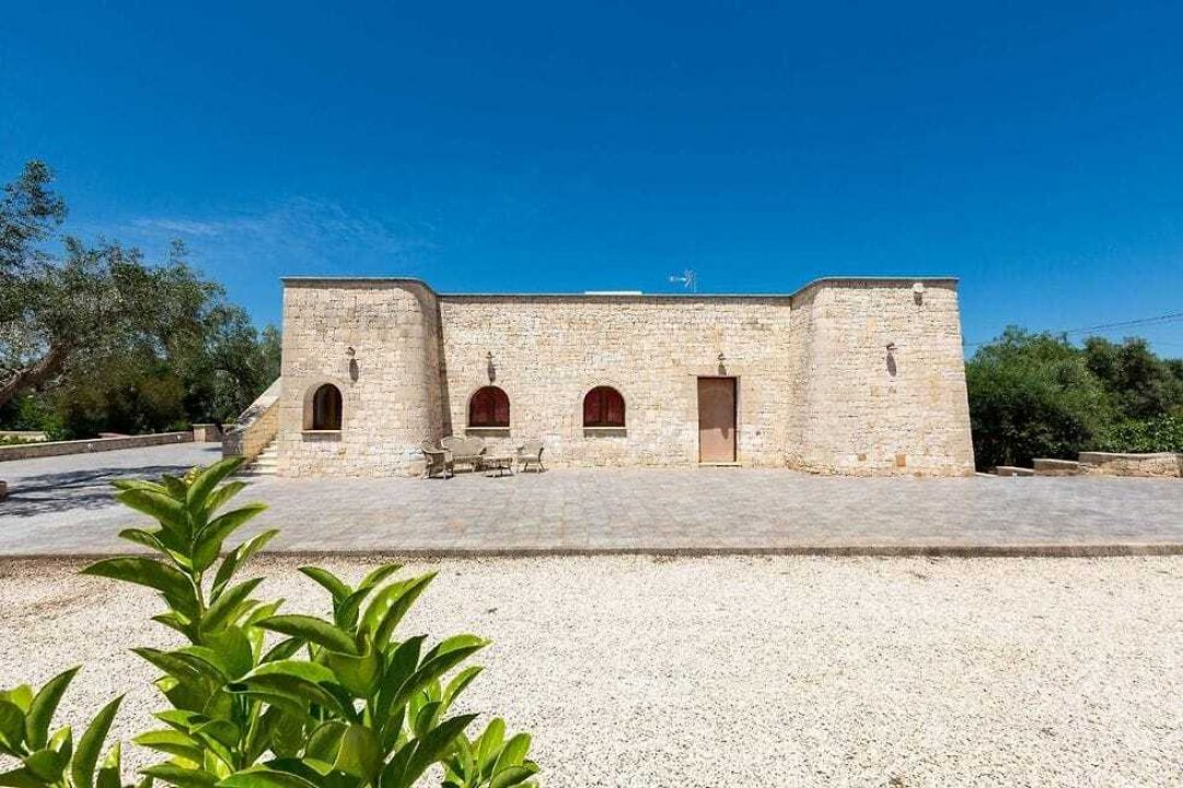 Vendita villa in zona tranquilla San Michele Salentino Puglia foto 2