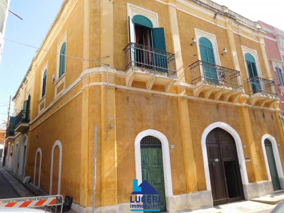 Vendita palazzo in città Sannicola Puglia foto 1