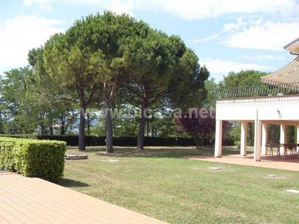 Vendita villa in zona tranquilla Pesaro Marche foto 2