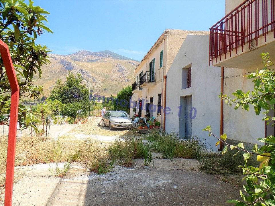 Vendita operazione immobiliare in zona tranquilla Castellammare del Golfo Sicilia foto 16