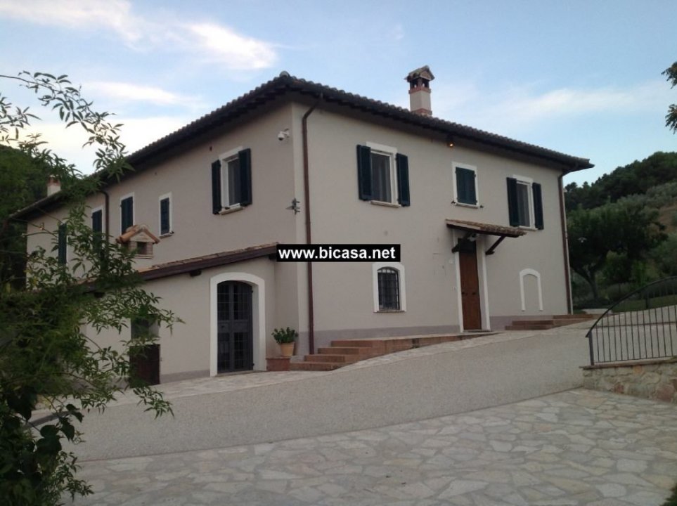 Vendita villa in zona tranquilla Spoleto Umbria foto 1