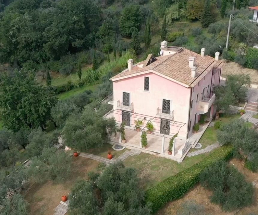 Vendita villa in città Frosinone Lazio foto 2
