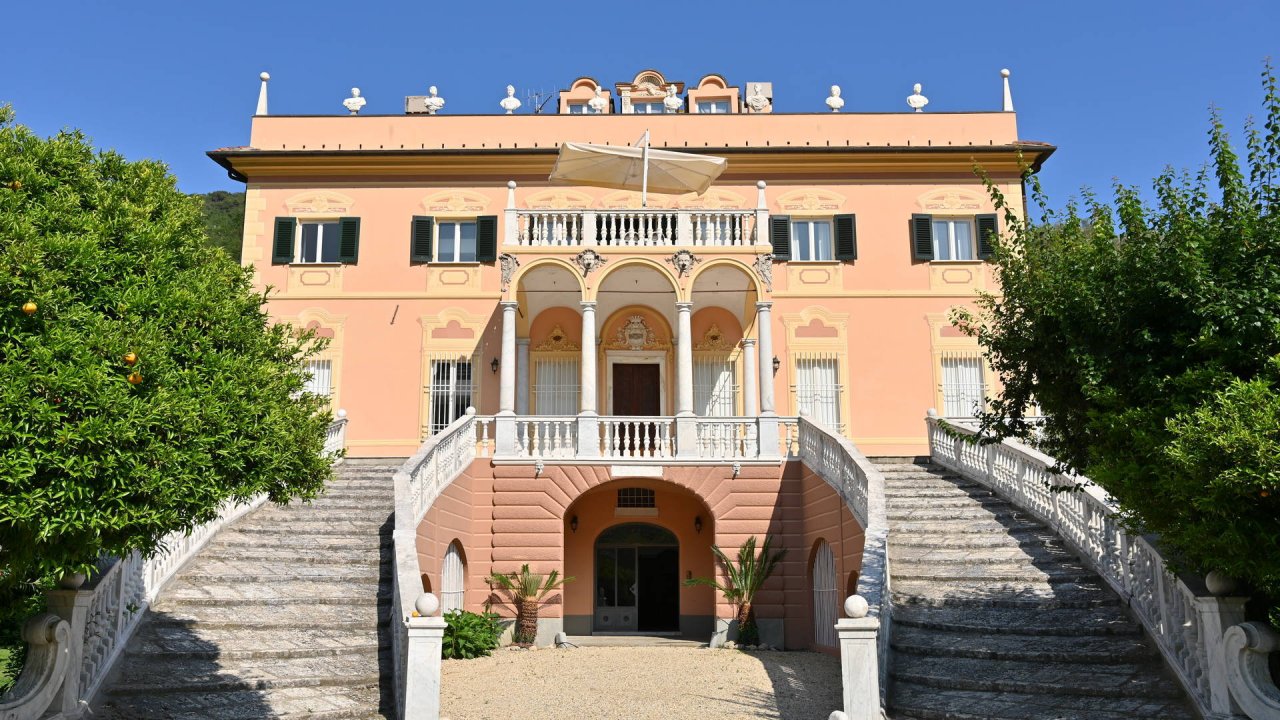 Vendita appartamento sul mare Finale Ligure Liguria foto 39