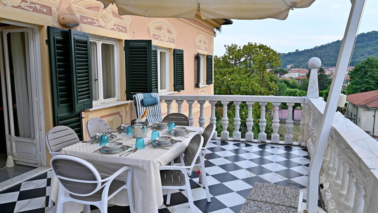 Vendita appartamento sul mare Finale Ligure Liguria foto 77