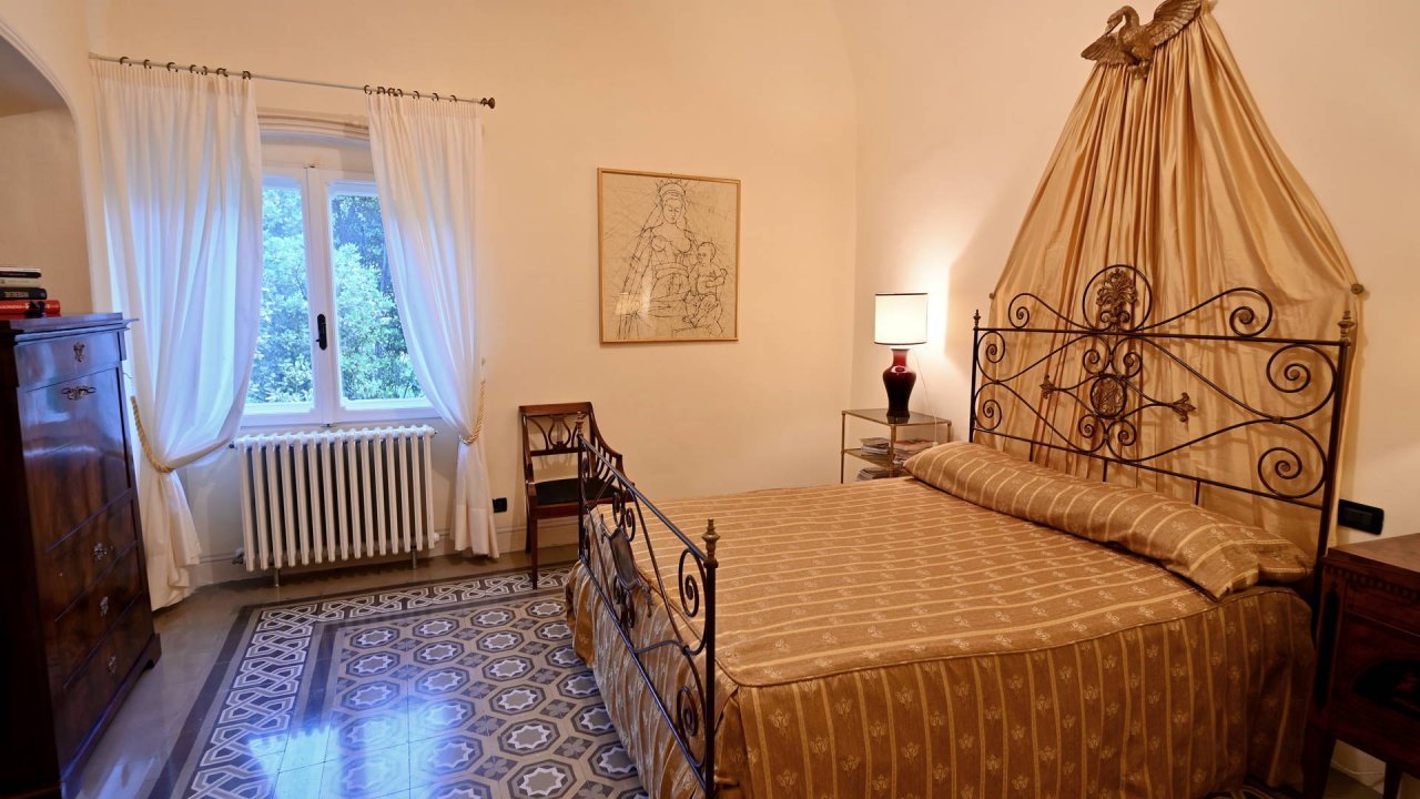 Vendita appartamento sul mare Finale Ligure Liguria foto 96