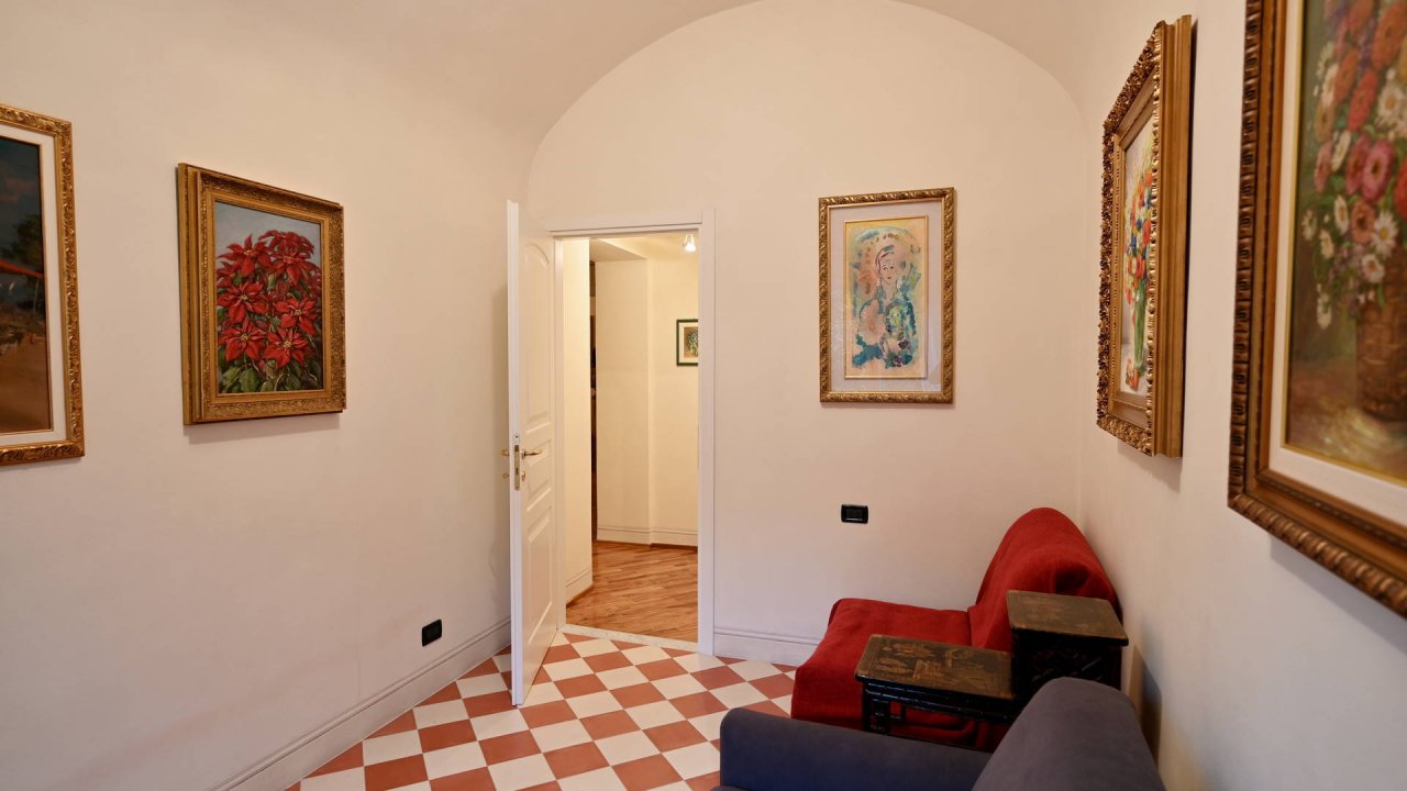 Vendita appartamento sul mare Finale Ligure Liguria foto 105