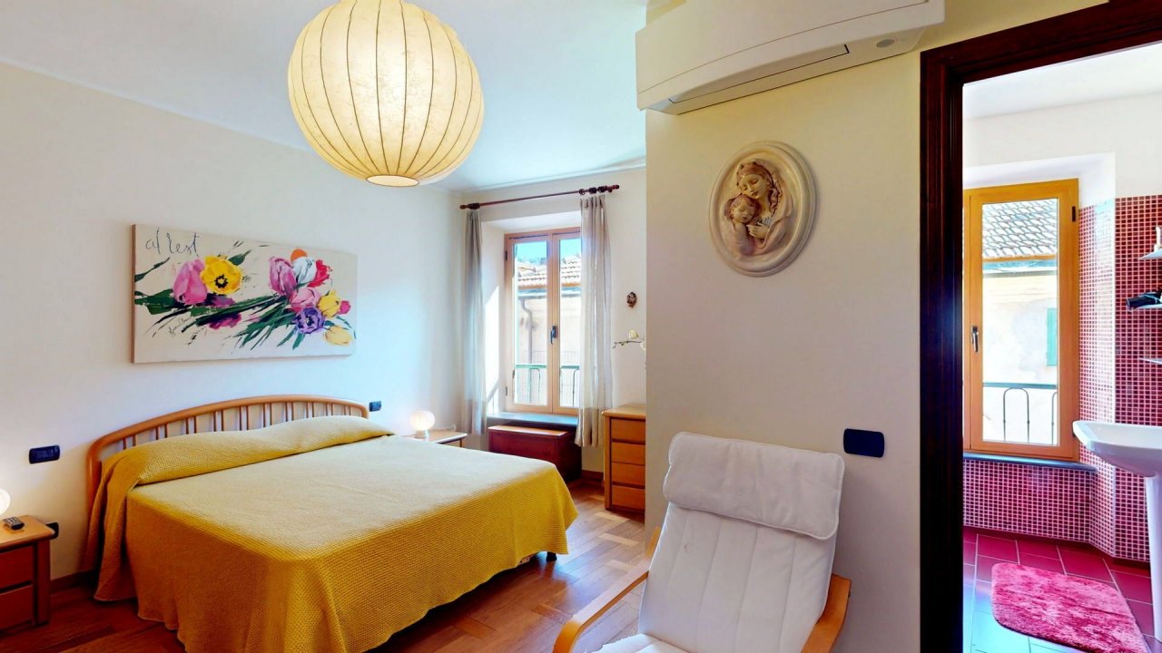Vendita appartamento sul mare Finale Ligure Liguria foto 70