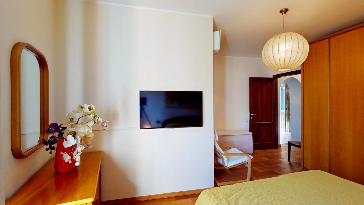 Vendita appartamento sul mare Finale Ligure Liguria foto 75