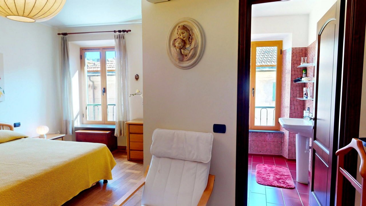 Vendita appartamento sul mare Finale Ligure Liguria foto 76