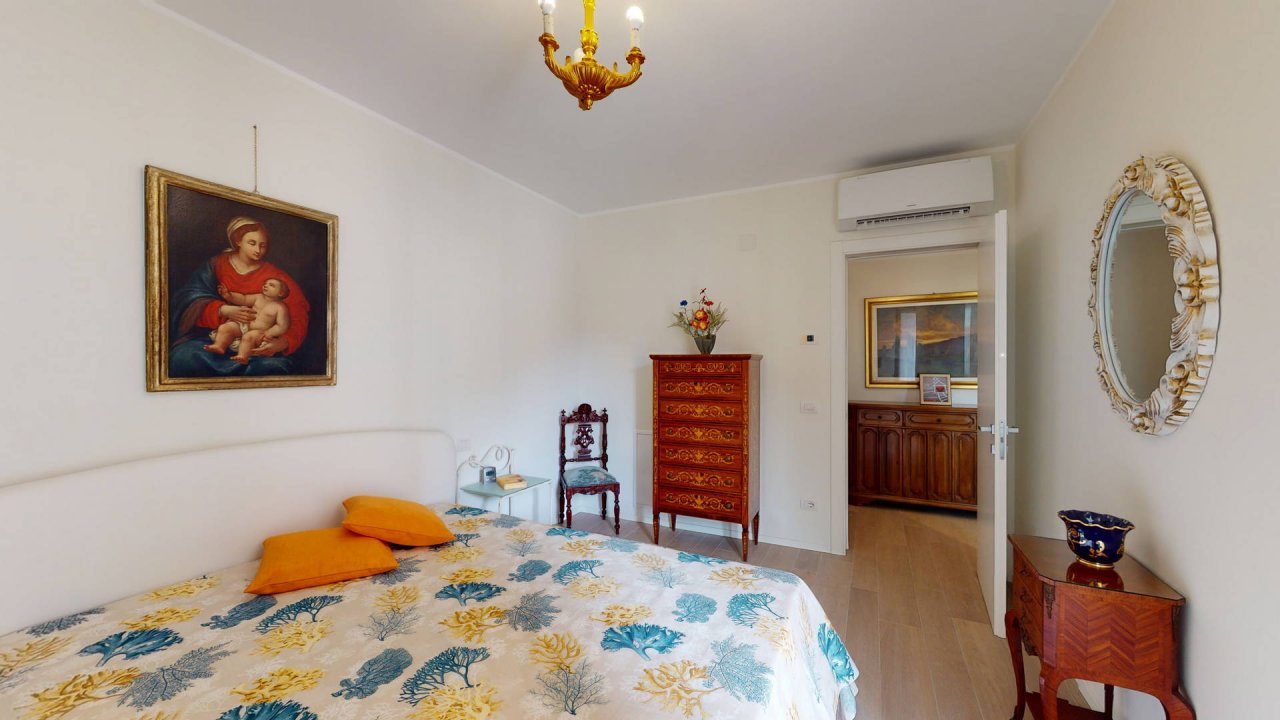 Vendita appartamento sul mare Finale Ligure Liguria foto 23