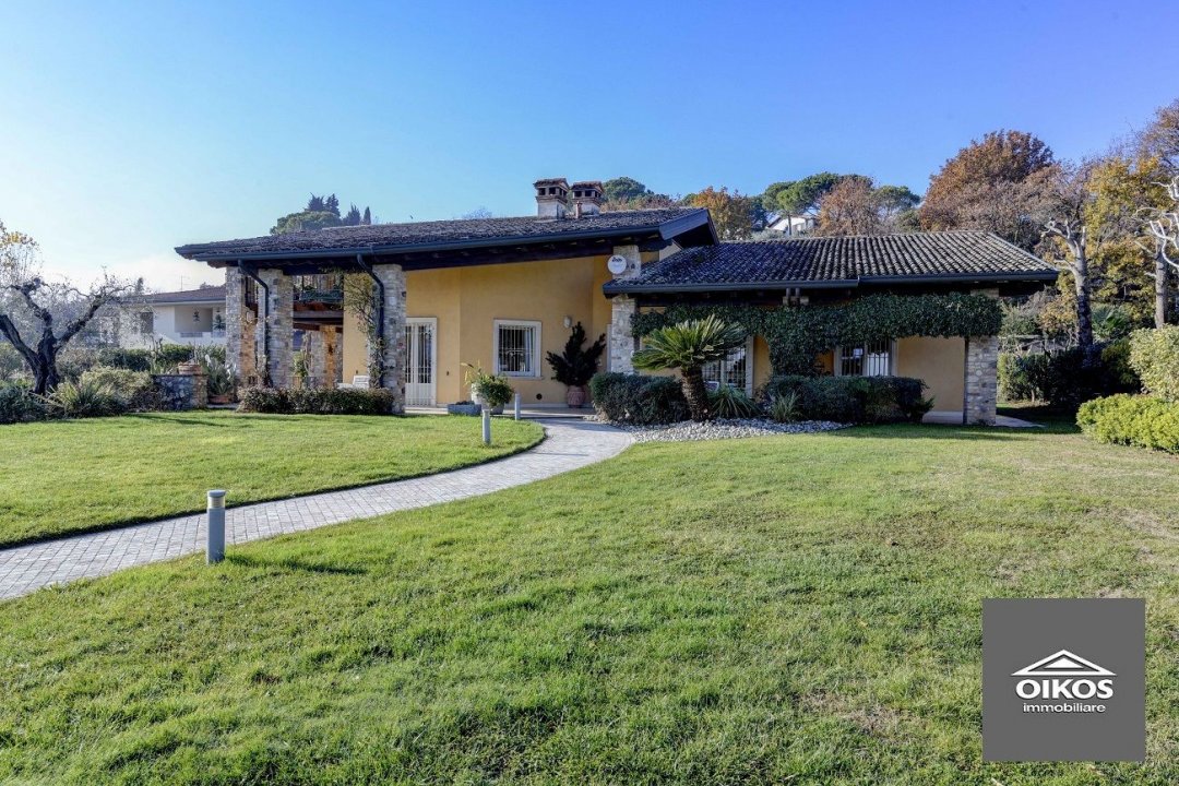Vendita villa sul lago Padenghe sul Garda Lombardia foto 3