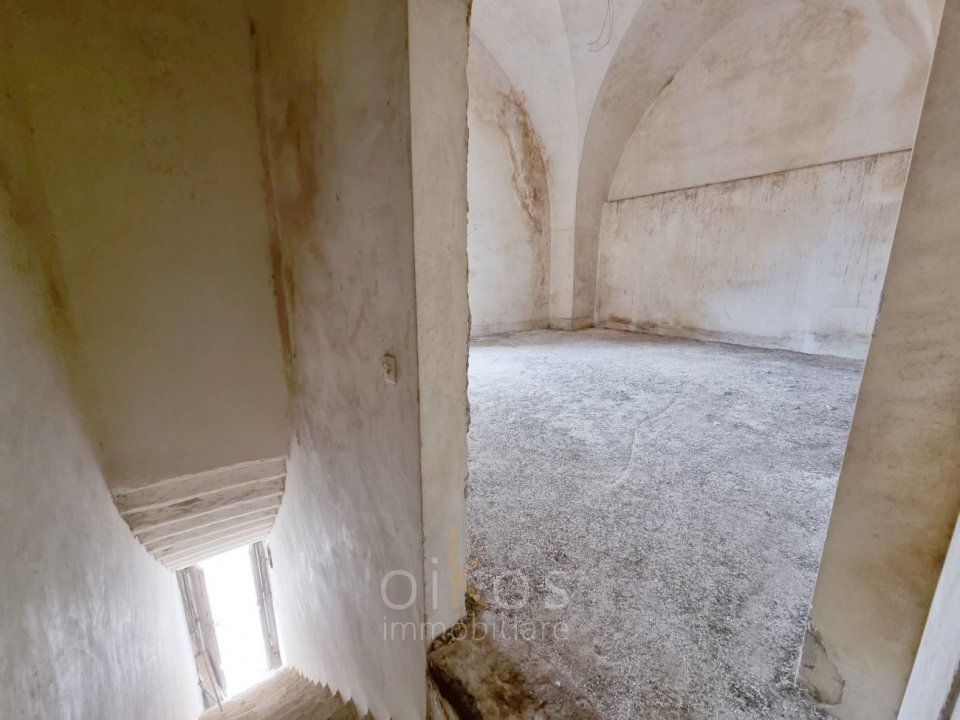 Vendita palazzo in città Oria Puglia foto 41