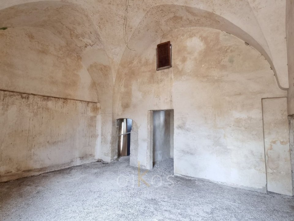 Vendita palazzo in città Oria Puglia foto 42