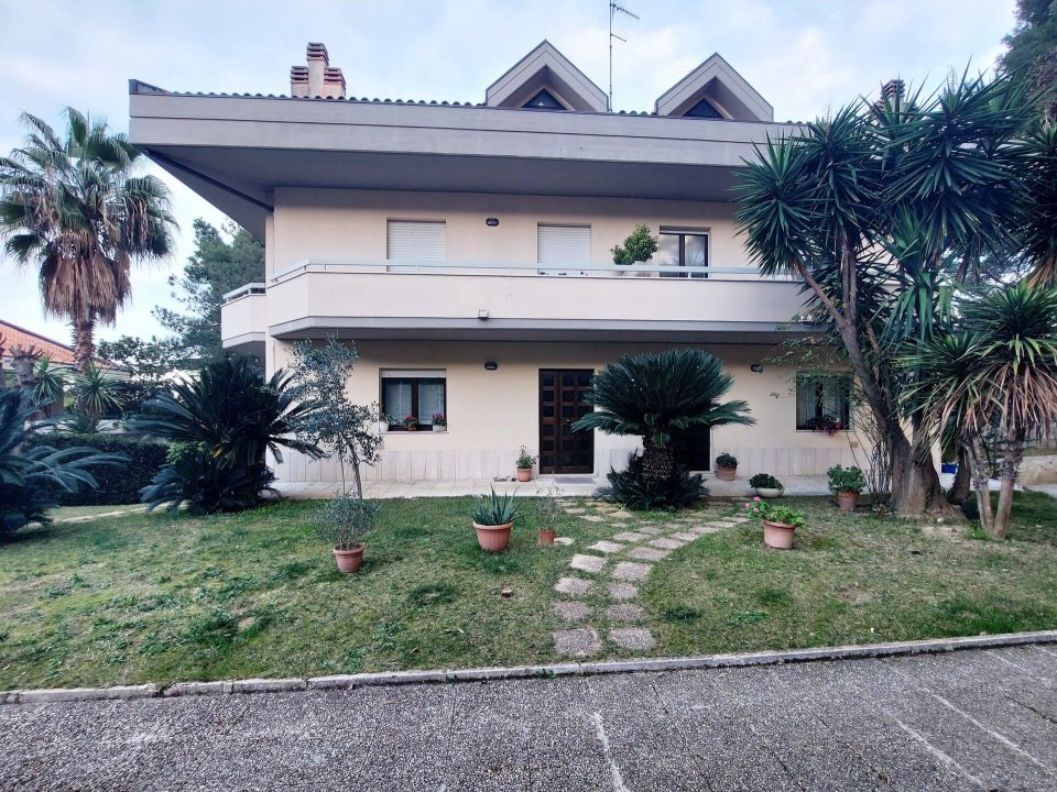Vendita villa in zona tranquilla Montesilvano Abruzzo foto 4