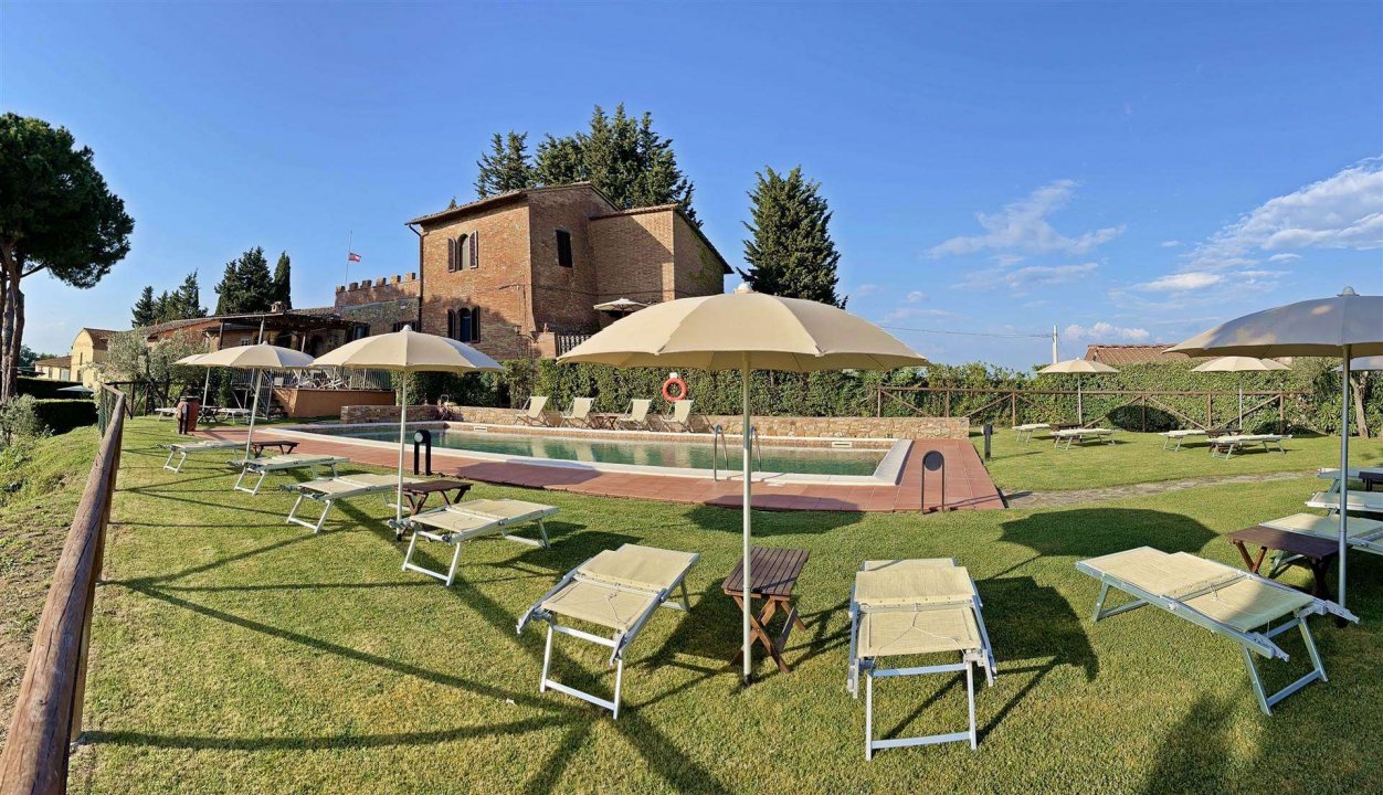 Vendita casale in zona tranquilla San Gimignano Toscana foto 9