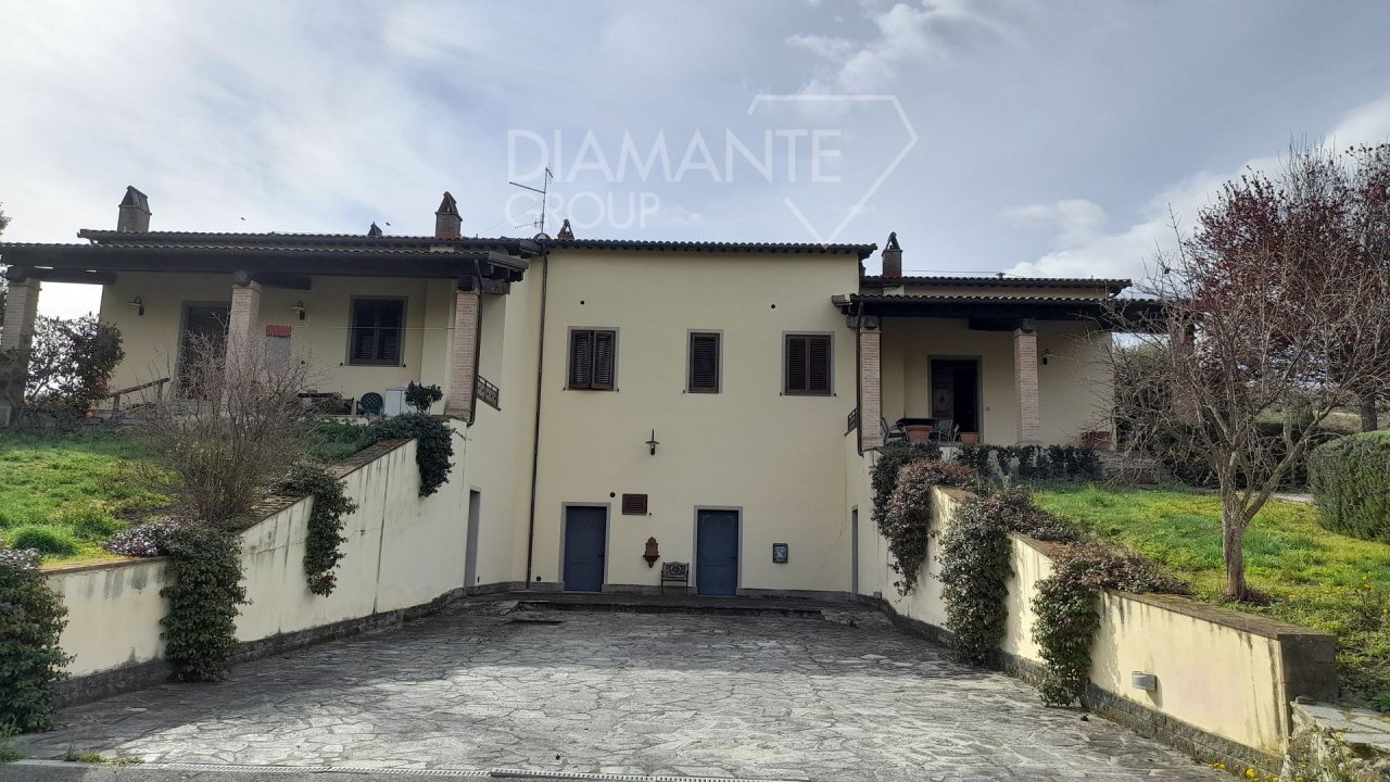 Vendita casale in zona tranquilla Castel del Piano Toscana foto 2