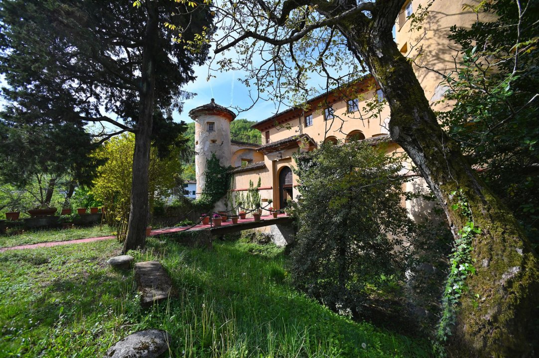 Vendita castello in zona tranquilla Isola del Cantone Liguria foto 2