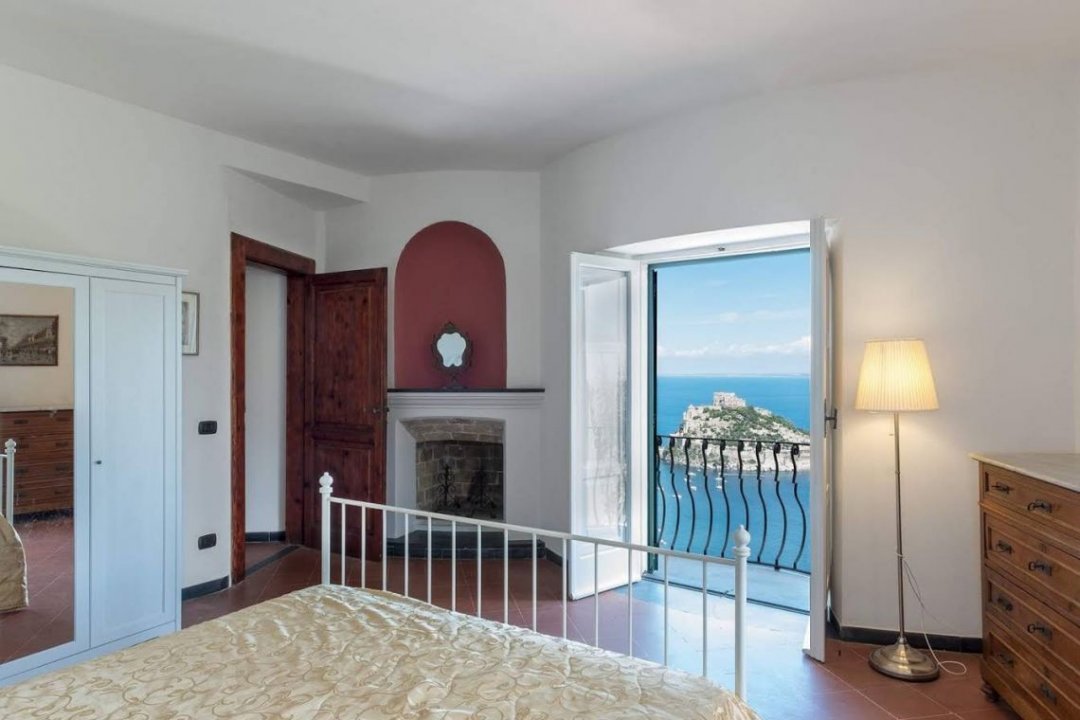 Vendita villa sul mare Ischia Campania foto 8